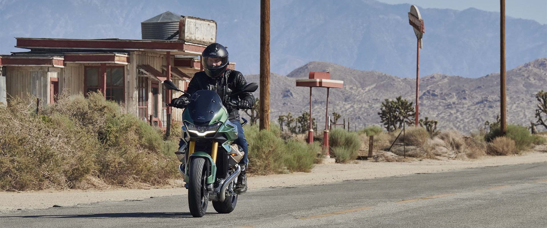 EWAN MCGREGOR AND MOTO GUZZI TOGETHER AGAIN Moto Guzzi EN